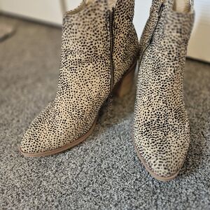 Stylish Leopard Print Ankle Boots